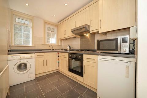 2 bedroom flat for sale, Marchwood Crescent, London W5