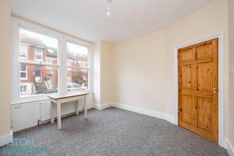 3 bedroom apartment to rent, Rugby Place, Brighton BN2