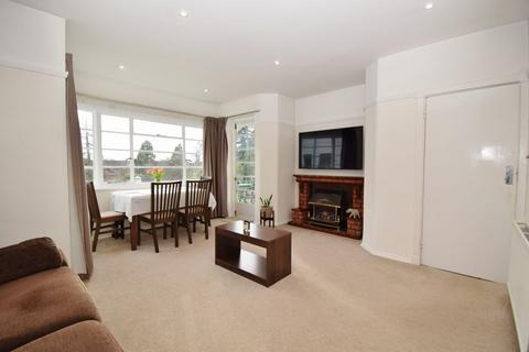 2 bedroom apartment for sale, Pinner Court, Pinner