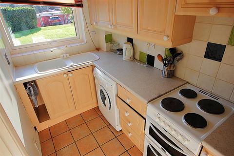 2 bedroom ground floor flat for sale, Northcotts, Old Hatfield