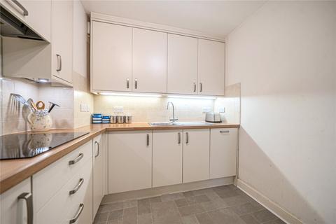 2 bedroom apartment for sale, Hartford Court, Hartley Wintney RG27