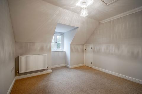 8 Fairfield, Minety, Malmesbury, SN16 9TR