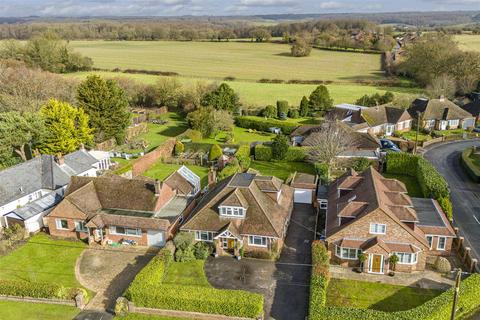 5 bedroom detached house for sale, Main Road, Naphill HP14