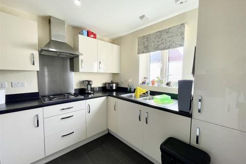 3 bedroom house to rent, Nathaniel Close, Southampton SO31