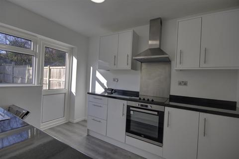 9 Anthony Close, Dunton Green, Sevenoaks, TN13 2XH