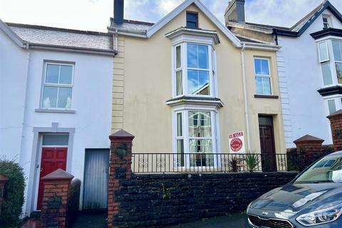 4 bedroom terraced house for sale, Broniestyn Terrace, Aberdare CF44