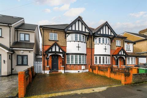 3 bedroom semi-detached house for sale, Kimberley Road, North Chingford