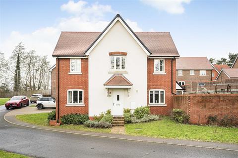 4 bedroom detached house for sale, St. Marys Road, Kentford CB8