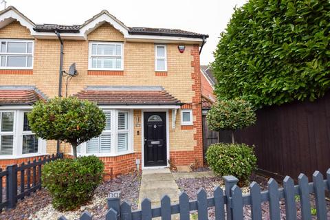 4 bedroom semi-detached house to rent, Lucern Close, West Cheshunt EN7