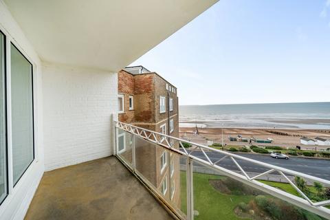 2 bedroom apartment for sale, West Parade, Bexhill-On-Sea TN39