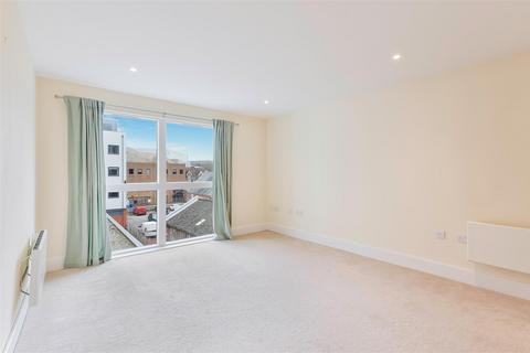 1 bedroom flat for sale, Capitol Square, Epsom KT17