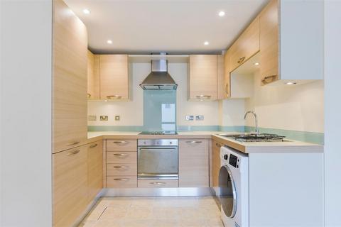 1 bedroom flat for sale, Capitol Square, Epsom KT17