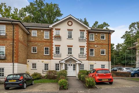 2 bedroom flat for sale, Camberley,  Surrey,  GU15