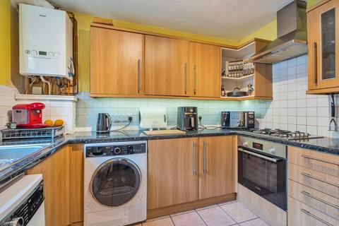 2 bedroom flat for sale, Camberley,  Surrey,  GU15