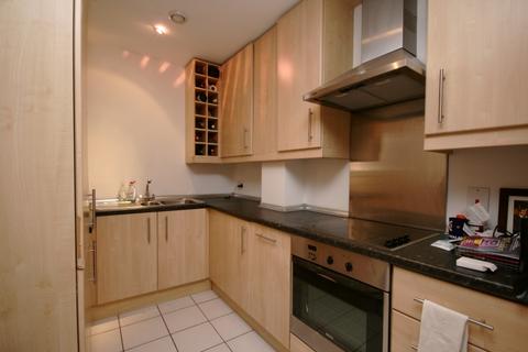 2 bedroom apartment to rent, Mercury Buildings, Aytoun Street, Manchester M1