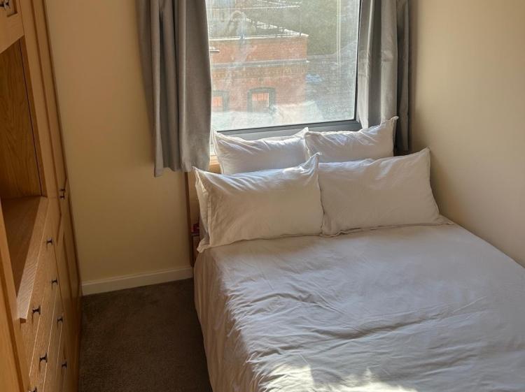 10.Bedroom 2 (L)