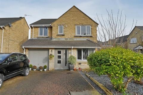 4 bedroom detached house for sale, Holly Bank, Elland