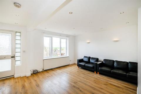 3 bedroom terraced house for sale, Sewardstone Gardens, London