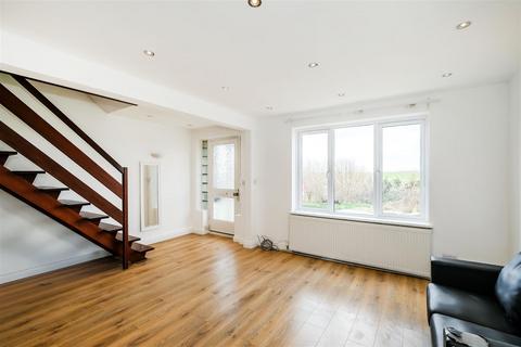 3 bedroom terraced house for sale, Sewardstone Gardens, London