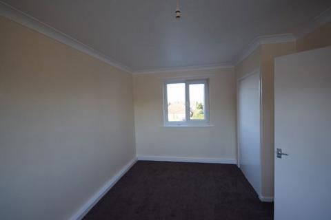 4 bedroom flat to rent, Hindmarch Drive, Boldon Colliery