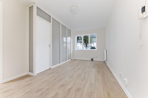 1 bedroom apartment for sale, Birchanger Road, London SE25