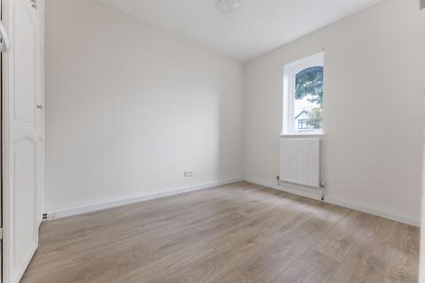 1 bedroom apartment for sale, Birchanger Road, London SE25