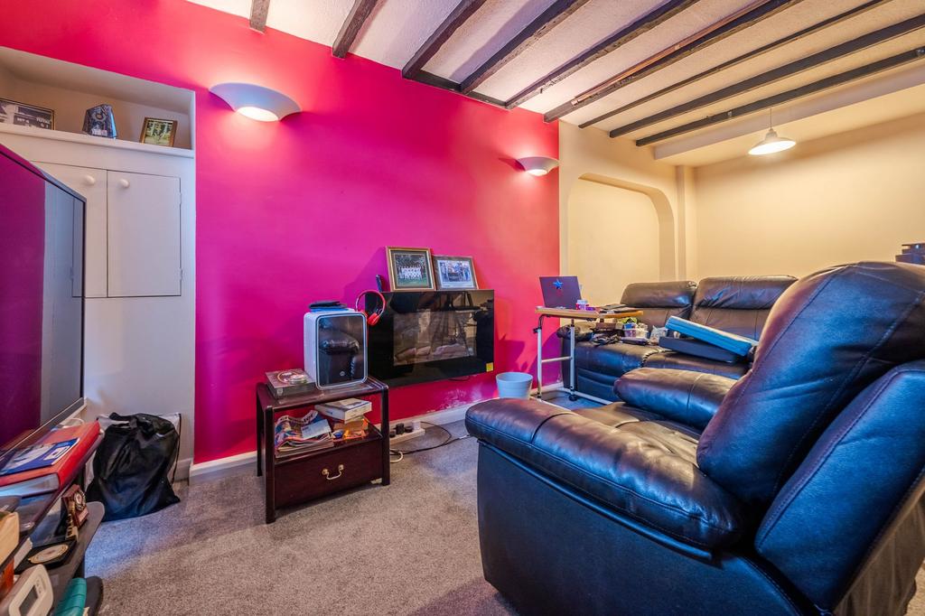 Sitting dining room
