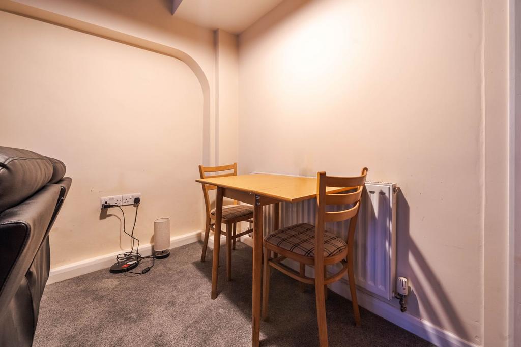 Sitting dining room