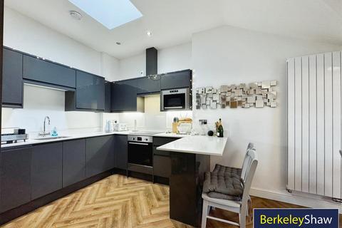 2 bedroom apartment for sale, College Avenue, Crosby, Liverpool