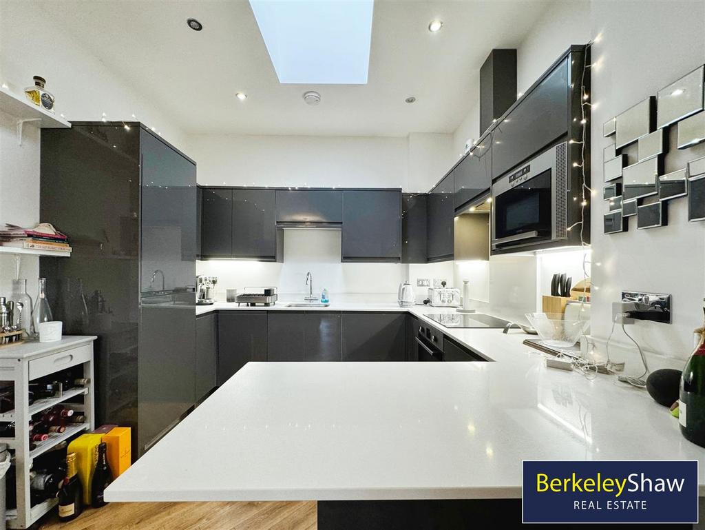 Kitchen (2)