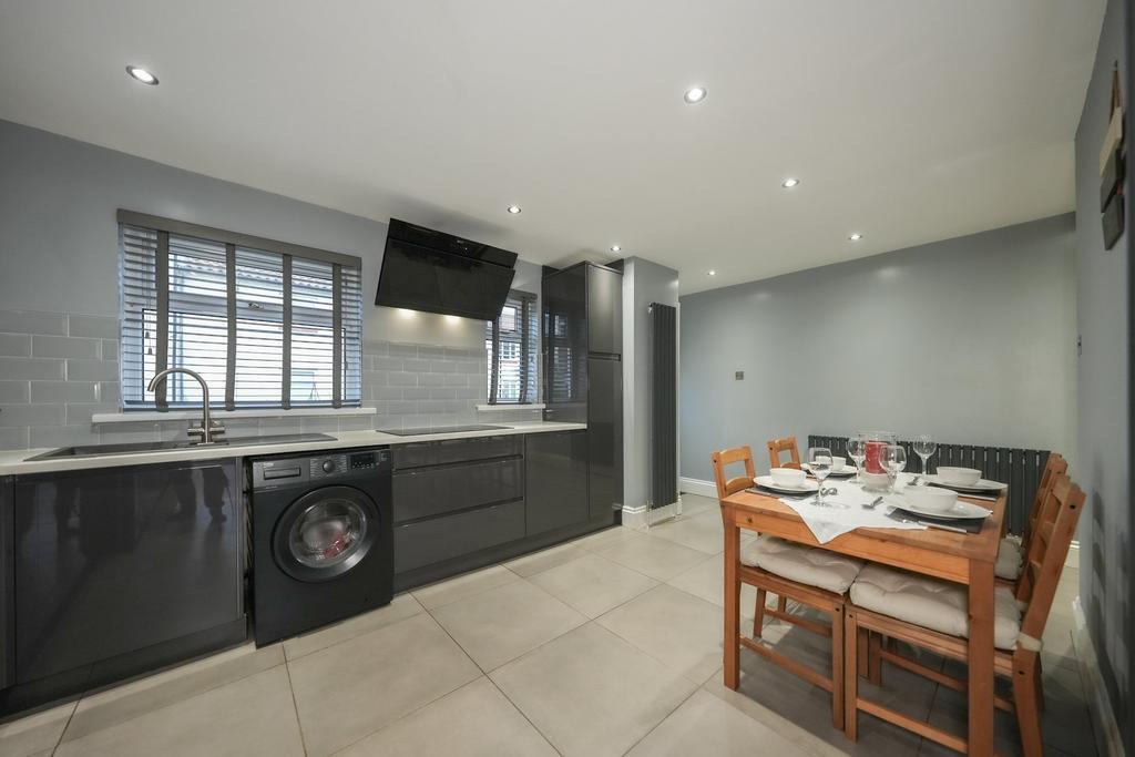 Dining Kitchen