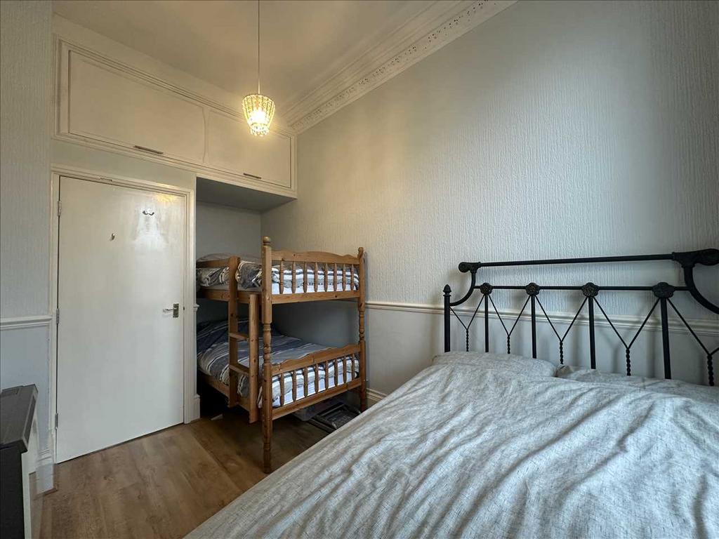 Bedroom (front)