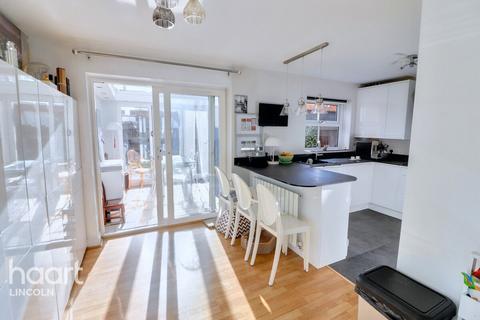12 Gloucester Close, Bracebridge Heath, Lincoln, LN4 2TB