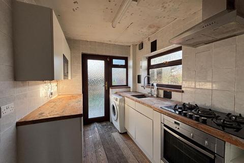 15 Thames Close, Rainham, RM13 9HP