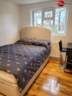 5 bedroom house share to rent, Cheam, SM3