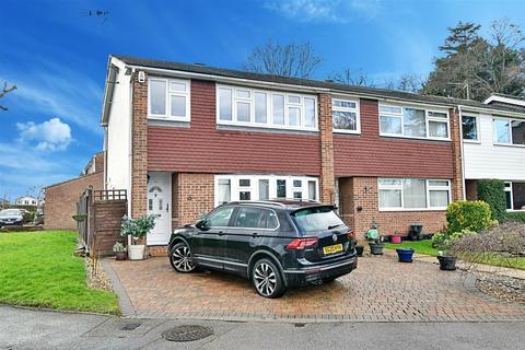 3 bedroom end of terrace house for sale, The Wick, Bengeo SG14