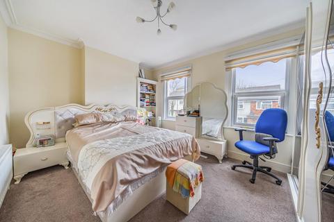 3 bedroom terraced house for sale, Castlands Road, London, SE6 4LN