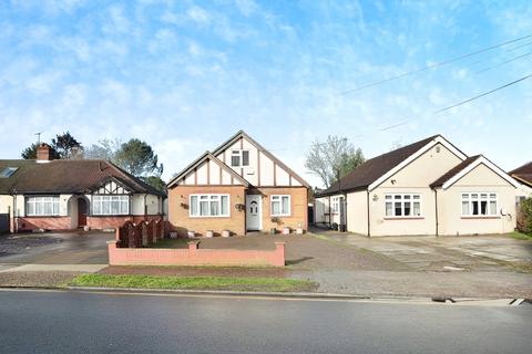 1 bedroom detached house to rent, The Chase, Room 1, Ickenham, UB10