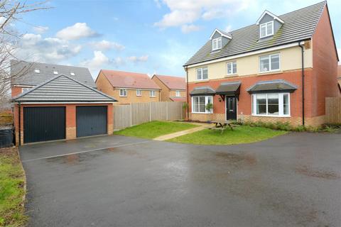 5 bedroom detached house for sale, Picton Drive, Weir Hill, Shrewsbury