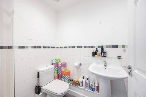 2 bedroom flat to rent, Pancras Way, Bow, London, E3