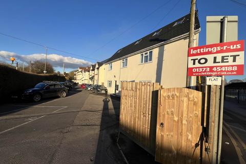 2 bedroom flat to rent, Imber Road , Warminster , Wlitshire