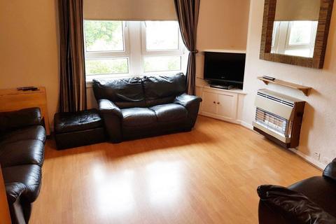 2 bedroom flat to rent, Wallace Avenue, Fife