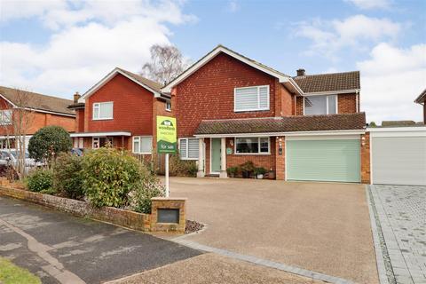 4 bedroom detached house for sale, St. Leonards Road, Horsham