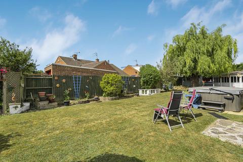 undefined, Cedar Drive, Bicester, OX26