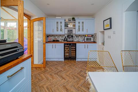 550 Canal Bridge, Semington, Trowbridge, BA14 6JT