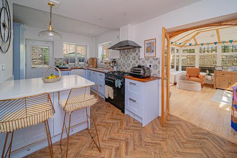 550 Canal Bridge, Semington, Trowbridge, BA14 6JT