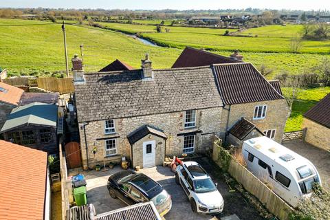 550 Canal Bridge, Semington, Trowbridge, BA14 6JT