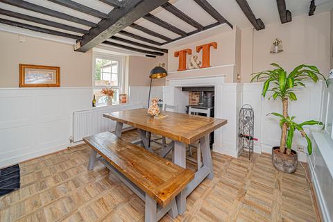550 Canal Bridge, Semington, Trowbridge, BA14 6JT