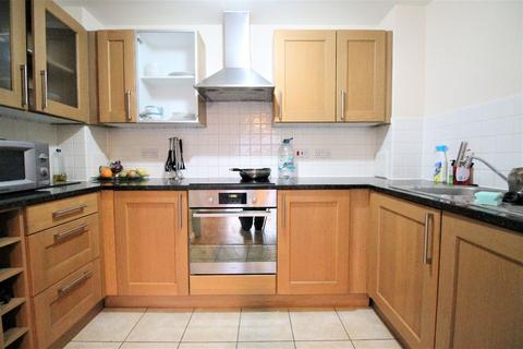 1 bedroom flat for sale, Sherwood Gardens, Isle Of Dogs, London E14