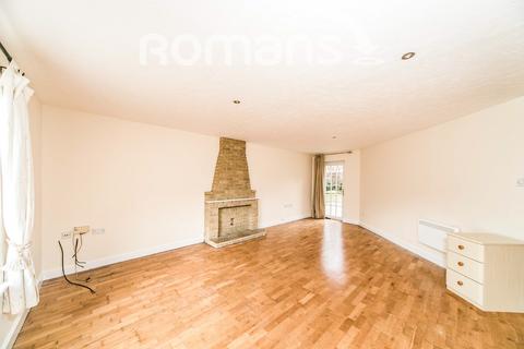 2 bedroom flat to rent, Hartigan Place, Woodley, Reading, RG5